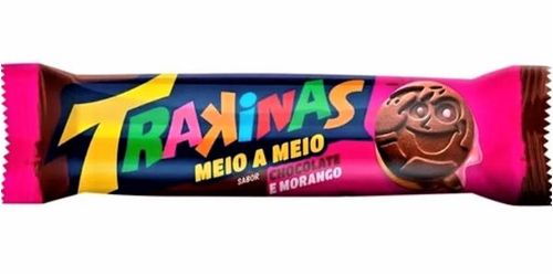 Biscoito Recheado sabor Chocolate e Morango Pacote com 126g - Trakinas